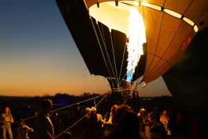 2024BalloonFiestaGlow-95.jpg